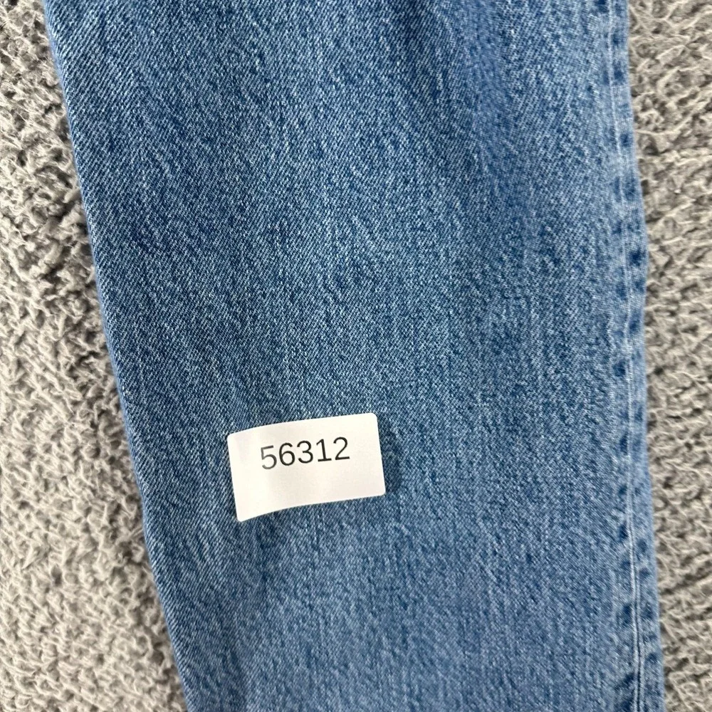 Levis before purchasing